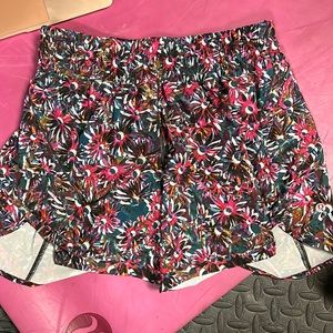 Euc Track that short size 8